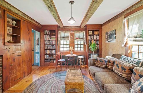 Holderness House | Hot Tub 5 Min to Meredith Near Squam Lake