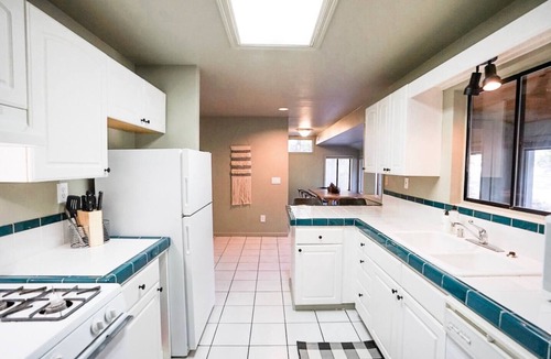 Tahoe Village House | Hot tub, fire pit, 6 min to beach & ski, sleeps 6
