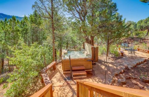 Pine House | Hot Tub, Fire Pit & Deck: Chic Arizona Retreat