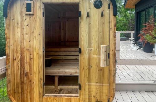 Pisgah Forest House | Hot Tub + Fire Pit: Modern North Carolina Retreat