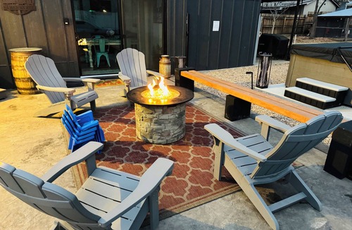 Barths House | Hot Tub, Fire Pit & Outdoor Game Room | Red Rocks
