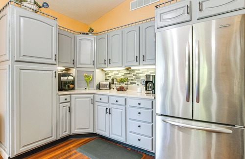Rockbridge Cottage | Hot Tub & Fire Pit: Rockbridge Getaway!