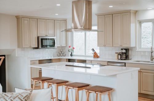 Littleton House | Hot Tub House with BBQ Deck and Workspace