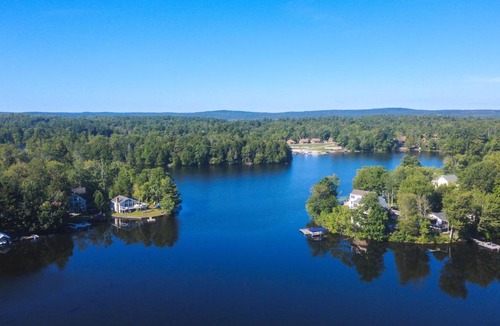 Hinsdale House | Hot Tub, Lake Views! All-Season Hinsdale Haven
