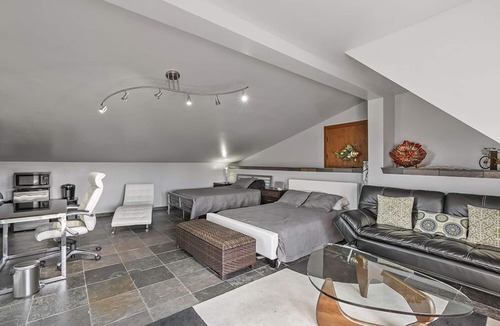Durango House | Hot Tub, Pool Table, Luxury, 5 Miles to Downtown Durango!