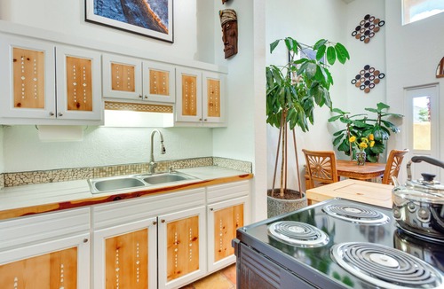 El Prado Apartment | Hot Tub, Sunset Views! Couples Escape in El Prado