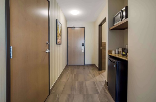 Calgary Hotel | Hotel 11, MOD A Sonesta Collection