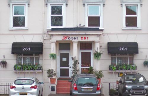 Askew Hotel | Hotel 261
