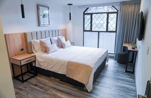 Zona Rosa Hotel | Hotel 86 Suites