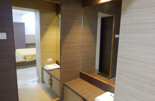 Mayiladuthurai Hotel | Hotel Aadhi