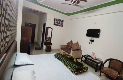 Srinagar Hotel | Hotel Aashriwad