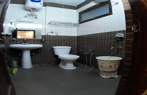 Bajoral Khurd Hotel | Hotel Aavas