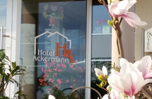 Wolfskehlen Hotel | Hotel Ackermann