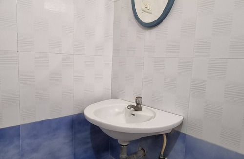 Periamet Cabin | Hotel adithya