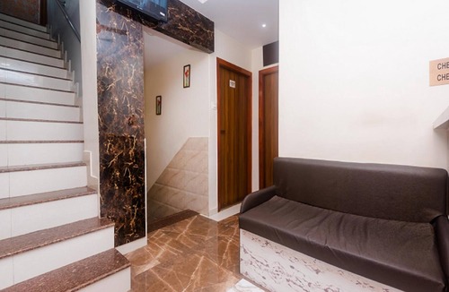 Andheri Hotel | Hotel Aiston Inn
