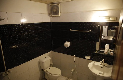 Saddar Town Hotel | Hotel Al Harmain Tower