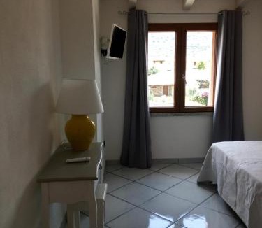 Tanaunella Hotel | Hotel Alador