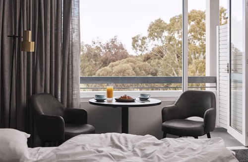 Adelaide Central Business District Hotel | Hotel Alba Adelaide