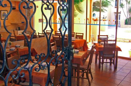 Cap d'Agde Hotel | Hotel Alhambra