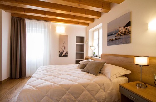 Citta Nuova-Barriera Nuova-San Vito-Citta Vecchia Hotel | Hotel All'Arco