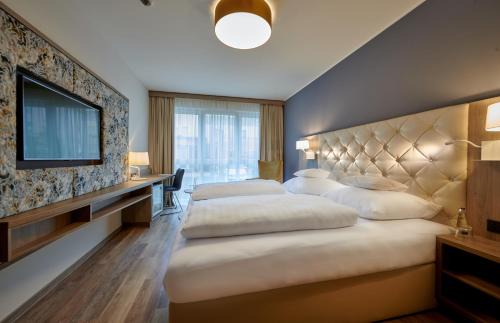 Neutraubling Hotel | Hotel am See