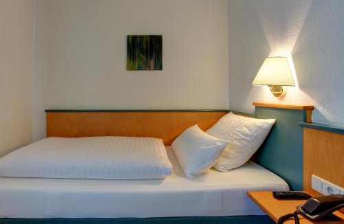 Friedrichstadt Hotel | Hotel Ambassador Duesseldorf