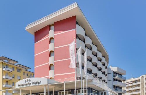 Porto Santa Margherita Hotel | Hotel Ambassador
