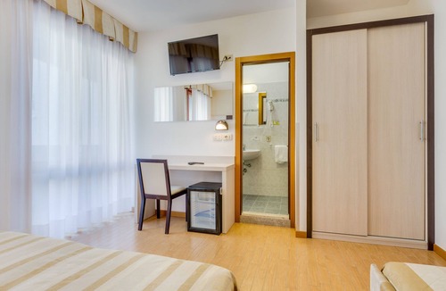 Porto Santa Margherita Hotel | Hotel Ambassador