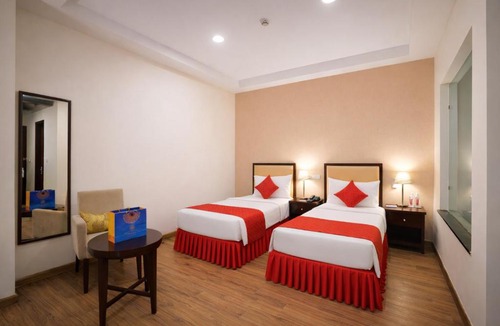 Sector 14 Hotel | Hotel Amber Palace