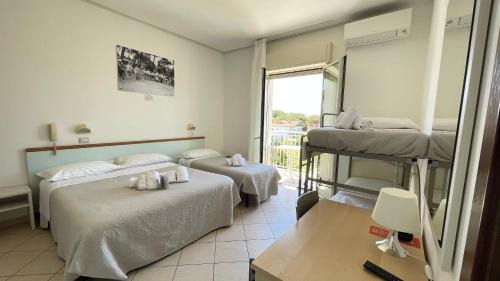 Pinarella Hotel | Hotel Amedea