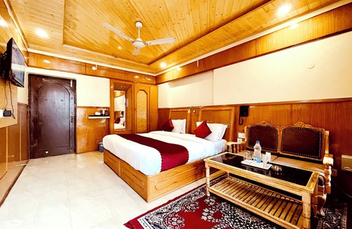 Bajaura Hotel | Hotel Amit