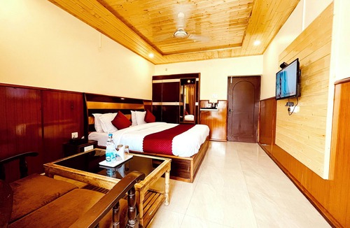 Bajaura Hotel | Hotel Amit