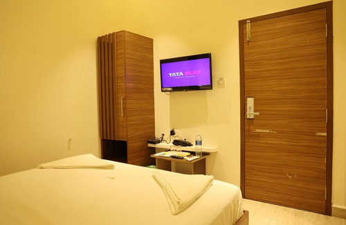 Palani Hotel | Hotel Amoha