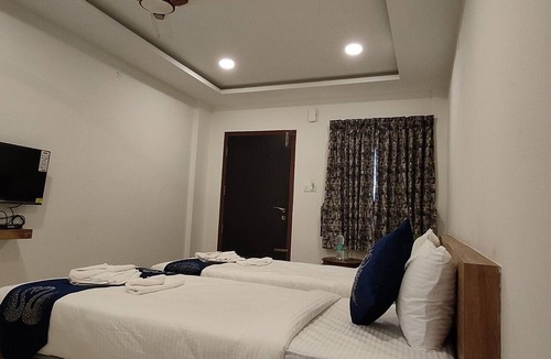 Devanahalli Hotel | Hotel Amulya Regency