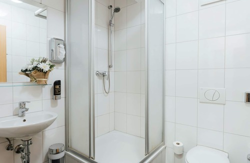 Ludwigsvorstadt-Kliniken Hotel | Hotel Andra