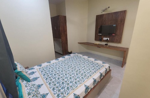 Nadiad Hotel | Hotel Anmol&Rooms