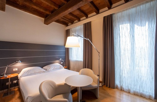 Ferrara Historic Centre Hotel | Hotel Annunziata