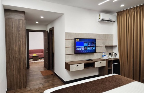Onamthuruth Hotel | Hotel Arcadia