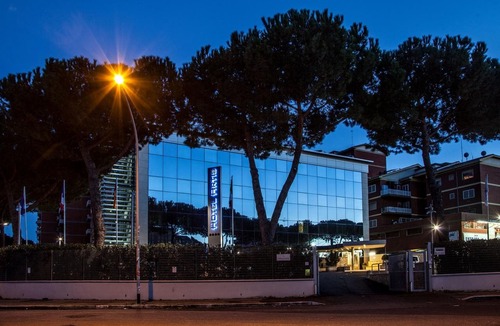 Quartiere XXIV Don Bosco Hotel | Hotel Artis