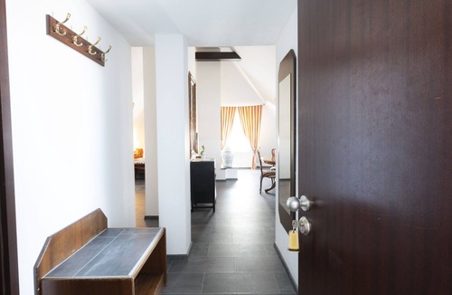 Ostheim Hotel | Hotel Astoria am Urachplatz