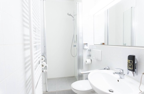Ostheim Hotel | Hotel Astoria am Urachplatz