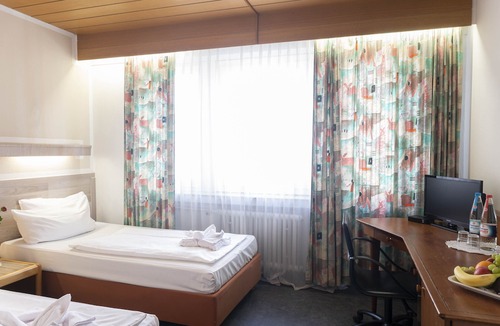 Neue Vorstadt Hotel | Hotel Astoria