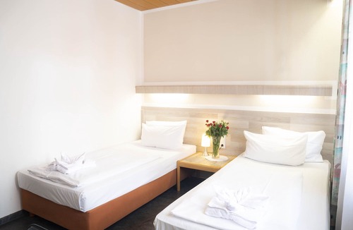 Neue Vorstadt Hotel | Hotel Astoria