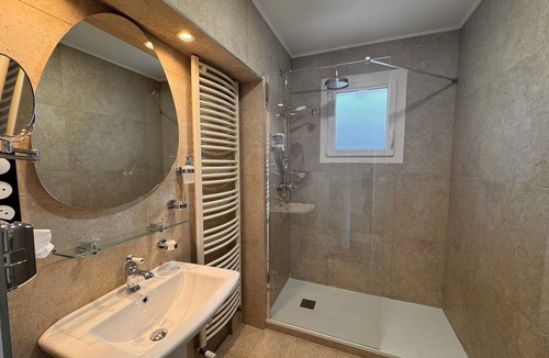 Villeboeuf - Fauriel - Vivaraize Hotel | Hotel Astoria