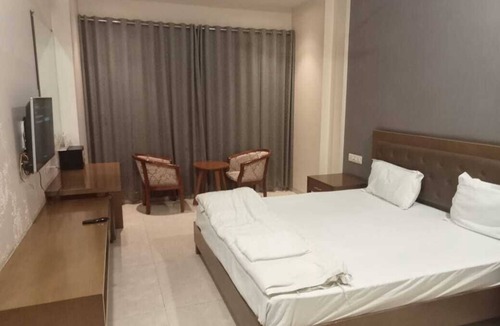 Jalna Hotel | HOTEL ATHARVA