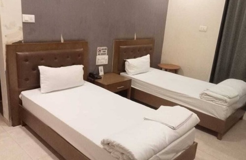 Jalna Hotel | HOTEL ATHARVA