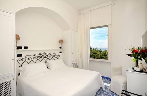 Amalfi Hotel | Hotel Aurora