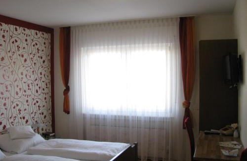 Muggensturm Hotel | Hotel Bürgerstube