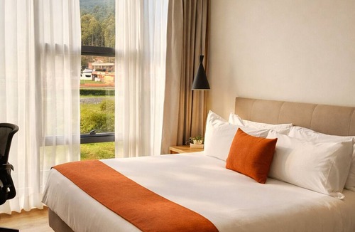 Puente del Comun Hotel | Hotel B3 Sibelius