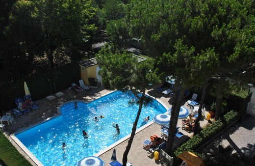 San Giuliano a Mare Hotel | Hotel Bahama